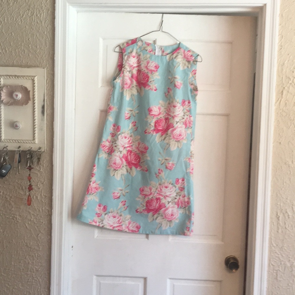 Vintage looking Laura Ashley looking dress - Picture 6 of 7